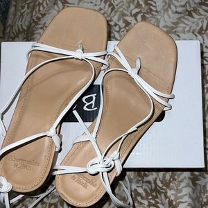 Abercrombie & Fitch White strappy sandals